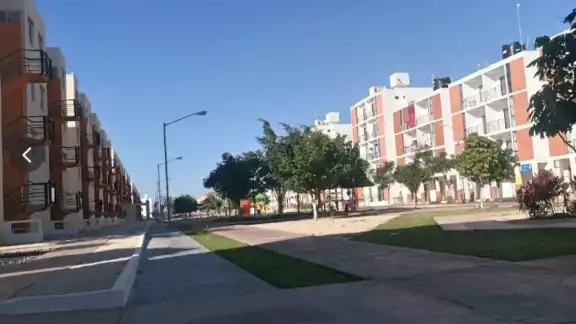 La joven tuvo que ser rescatada por los vecinos que se dieron cuenta de lo ocurrido La joven tuvo que ser rescatada por los vecinos que se dieron cuenta de lo ocurrido