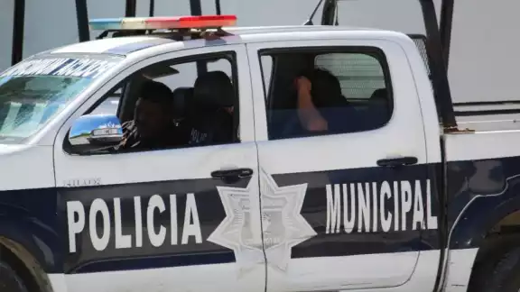 El hombre fue trasladado al policía para deslindar responsabilidades El hombre fue trasladado al policía para deslindar responsabilidades