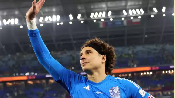 Memo Ochoa impidió un gol de Polonia, lo que hizo que México no pierda un punto Memo Ochoa impidió un gol de Polonia, lo que hizo que México no pierda un punto