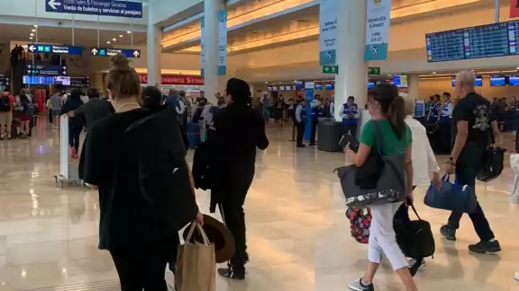 Durante este inicio de fin de semana se reportaron 567 vuelos en el aeropuerto de Cancún Durante este inicio de fin de semana se reportaron 567 vuelos en el aeropuerto de Cancún
