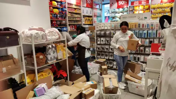 De los 633 mil 899 trabajadores en la capital yucateca y sus alrededores, el 25.9 por ciento son informales. De los 633 mil 899 trabajadores en la capital yucateca y sus alrededores, el 25.9 por ciento son informales.