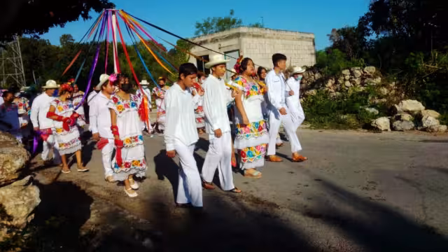 Los alumnos recorrieron desde el Centro de Suma hasta la escuela secundaria