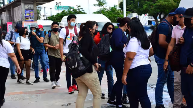 La idea de acabar con su vida se presenta hasta tres veces más en las mujeres, pero son más los varones que la concretan