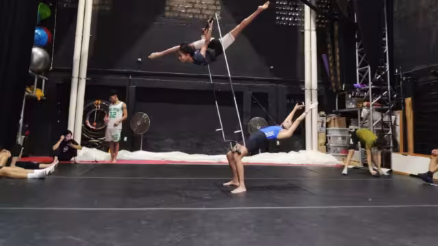 Acróbatas cubanos se presentarán en el Remate de Paseo de Montejo