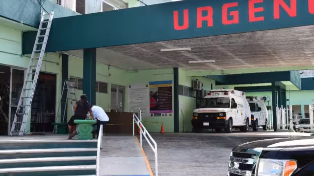 El año pasado en estas fechas, Campeche registraba mil 528 camas de hospital; 808 del Indesalud; 358 del IMSS; 164 en IMSS Bienestar; 111 del Issste; 46 de Marina.