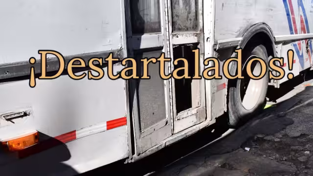 Por lo menos, mil 800 pesos al mes es lo que algunas familias, con cuatro integrantes, gastan en 
transporte público;