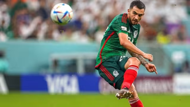 Luis Chávez está buscando llegar a un club grande de Europa