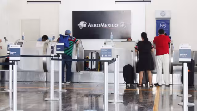 Este domingo fueron cerca de 150 personas que fueron movilizadas en los aviones de Aeroméxico