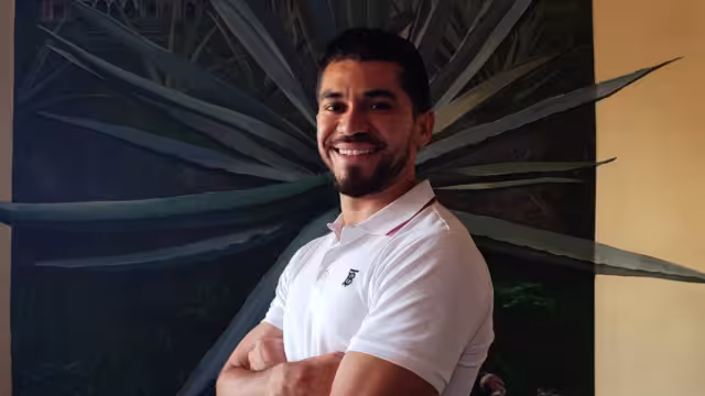 Henry Martín llegó a Mérida y ofreció una conferencia de prensa a los medios locales