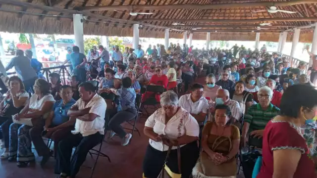 Los inconformes calificaron este hecho como una artimaña de Paco Espinosa, para rasurar a los que no son leales a Esteban Salazar