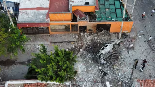 El lugar parecía una escena de guerra en Ciudad del Carmen