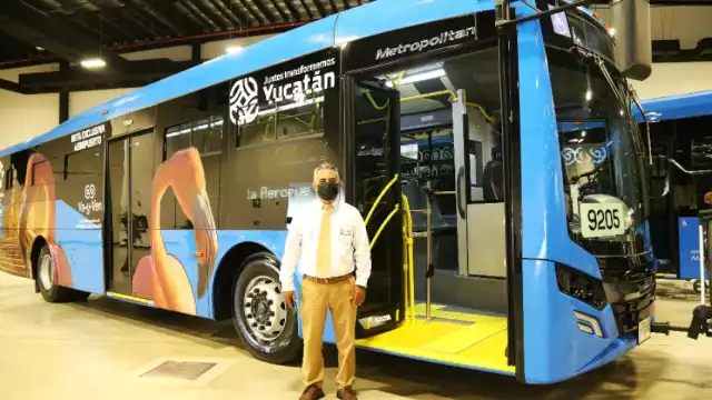 Entre la acciones se contempla la adquisición de una flotilla de 350 nuevos autobuses, con una inversión de 128 millones de pesos