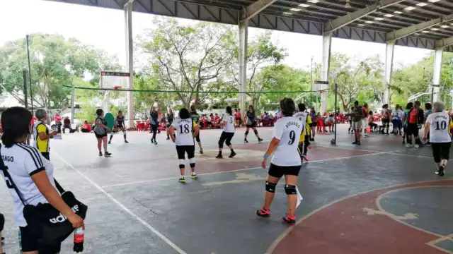 El evento se lleva a cabo en el Gimnasio Polifuncional de Mérida