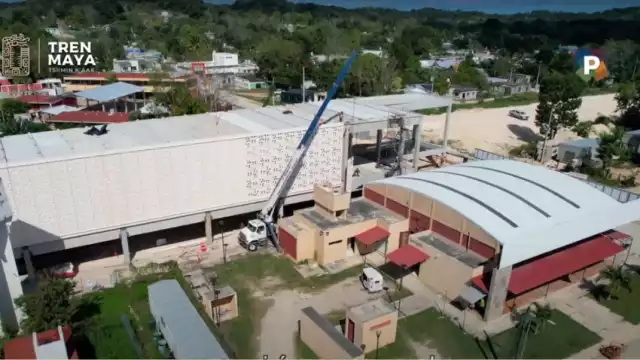Continúa con la construcción del paradero de Felipe Carrillo Puerto, en el municipio de Champotón