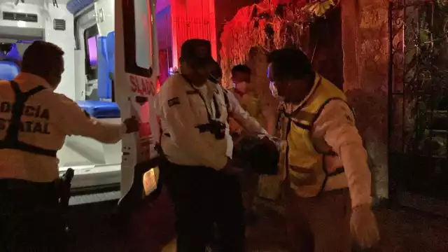 La víctima identificado como A.J.P. de 41 años estuvo suspendido por más de 20 minutos; se mantiene en observación en el Hospital de Especialidades