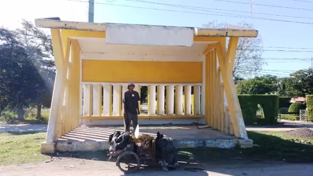 Lázaro Cabrera Pérez confirmó que estos lugares están llenos de maleza y deteriorados, hecho que se repite a lo largo de las comunidades