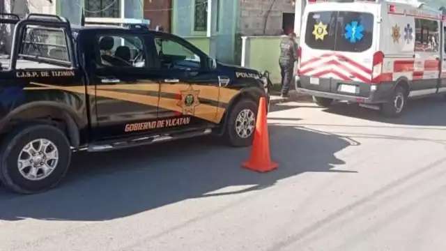 Tras varios minutos este no contestó por lo que su padre se preocupó