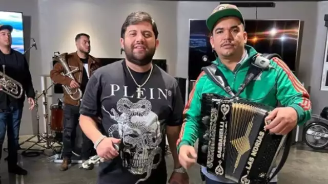 El reconocimiento se da luego de que el cantante el cantante decidió apoyar con una ambulancia de la Cruz Roja y la reparación de otras dos más