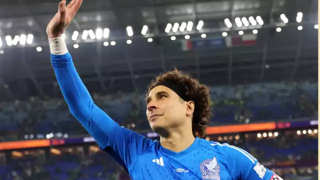 Memo Ochoa impidió un gol de Polonia, lo que hizo que México no pierda un punto