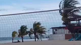 Cierran puerto a la navegación en Isla Mujeres por efectos del huracán “Isaías"