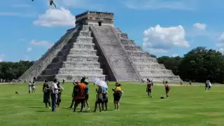 Destacan tres importantes hallazgos en Chichén Itzá y Ek Balam