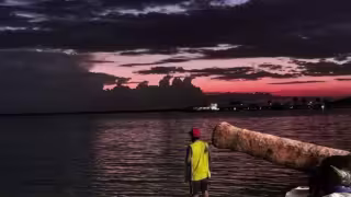 Varios entrevistados detallaron que han logrado buena cantidad de peces en el muelle frente al Cetmar.