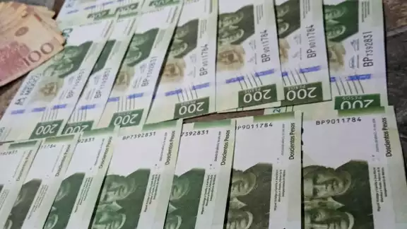 La venta consta de 30 mil pesos en billetes clonados por mil 500 pesos. Foto: Internet La venta consta de 30 mil pesos en billetes clonados por mil 500 pesos. Foto: Internet
