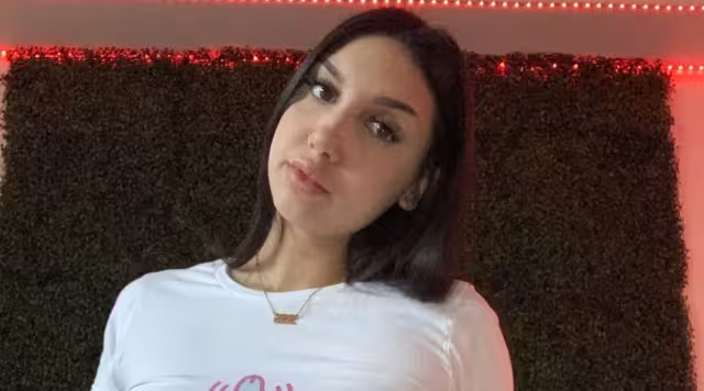 A sus 18 años de edad, Mati Khalifa se ha convertido en una estrella del Onlyfans