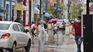 El ciclón tropical se mantendrá en las próximas horas semiestacionario y errático. Foto: Por Esto!

