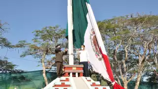 Conmemoran el Día de la Bandera
