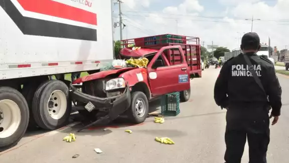 Los agentes de la Policía Municipal de Umán se encargaron de la vialidad Los agentes de la Policía Municipal de Umán se encargaron de la vialidad