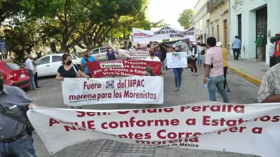 Los morenistas expresaron su inconformidad hacia su partido Los morenistas expresaron su inconformidad hacia su partido