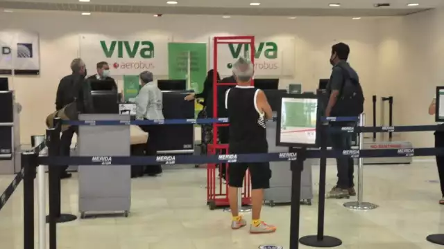 Algunos vuelos aterrizaron dos horas tarde