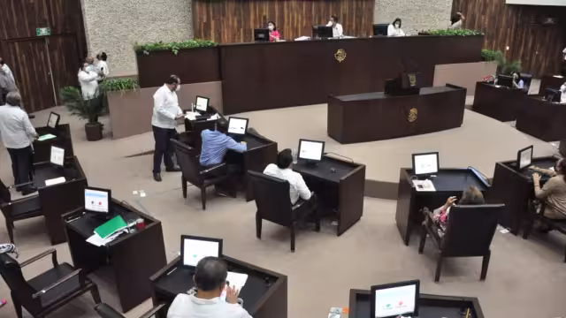 Diputados del PAN y PRI votaron en contra del matrimonio igualitario