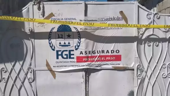 La vivienda quedó bajo custodia de la Policía Quintana Roo, mientras que las autoridades continúan con las investigaciones