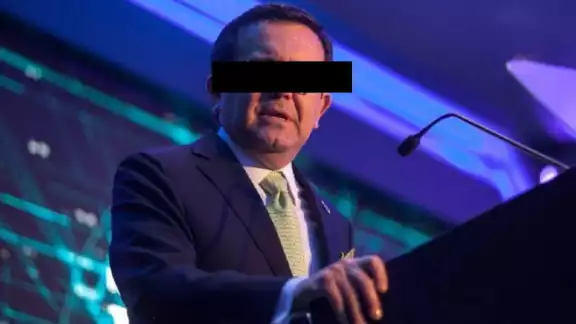 Ildefonso Guajardo asegura que tras 40 años de servidor público ha demostrado ser un hombre de bien
Ildefonso Guajardo asegura que tras 40 años de servidor público ha demostrado ser un hombre de bien
