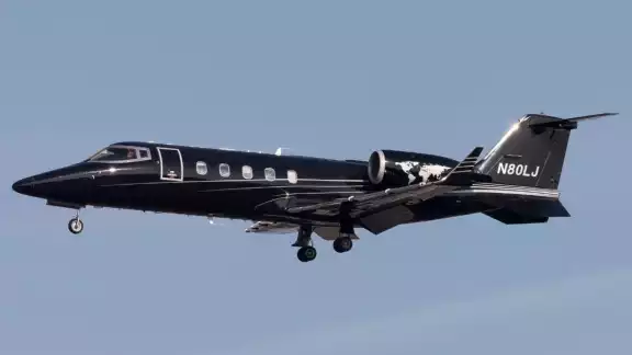 El avión despegó del aeropuerto de Chetumal, a las 15:35 horas en dirección hacia un aeropuerto en Houston, Texas El avión despegó del aeropuerto de Chetumal, a las 15:35 horas en dirección hacia un aeropuerto en Houston, Texas