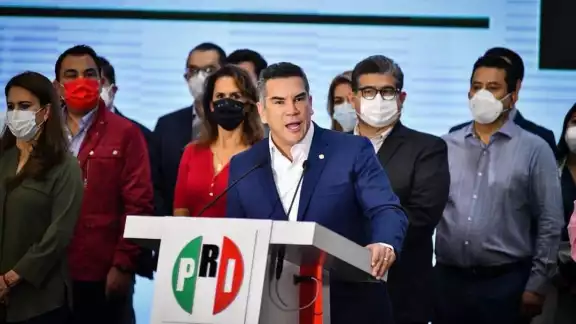 De resultar culpable, podría pasar siete años en prisión y la inhabilitación para ejercer cualquier cargo público De resultar culpable, podría pasar siete años en prisión y la inhabilitación para ejercer cualquier cargo público