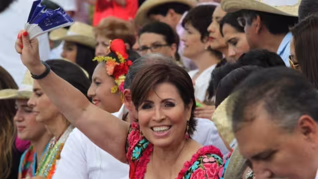 A Rosario Robles le fueron retiradas las medidas cautelares y la restricción de salir del país