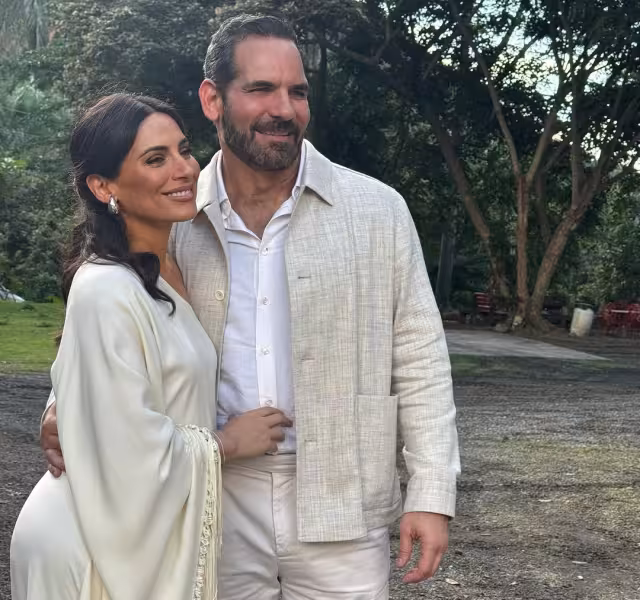 La pareja espera a su primer bebé