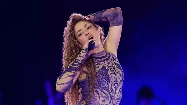Shakira sigue celebrando su éxito en México