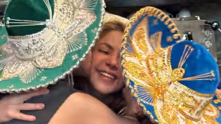 Entre sombreros charros: Shakira disfruta México con Milan y Sasha