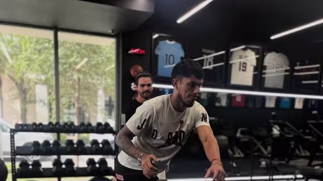 Salcedo inició con el pie izquierdo en Rayados