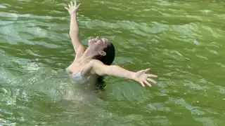 El pasado fin de semana, Camila Sodi disfrutó del sol y las bellezas naturales de Bacalar