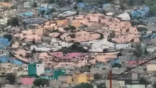 El Doctor Simi plasmó su rostro en todo Ecatepec: FOTO