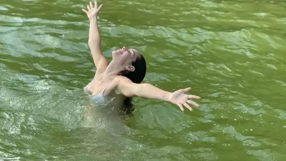 El pasado fin de semana, Camila Sodi disfrutó del sol y las bellezas naturales de Bacalar