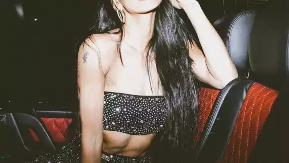 Bárbara de Regil vuelve a dar de qué hablar, luego de realizarse un drástico y arriesgado cambio de look, lo que pudiera ser parte de la terapia que le recomendaron sus detractores Bárbara de Regil vuelve a dar de qué hablar, luego de realizarse un drástico y arriesgado cambio de look, lo que pudiera ser parte de la terapia que le recomendaron sus detractores