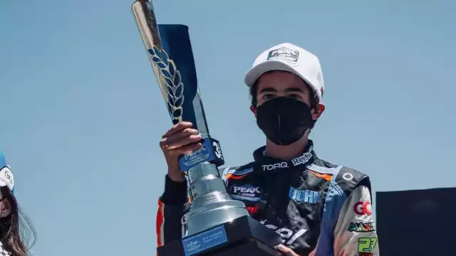 Fue el mejor piloto novato del 2022 en la Nascar México. Foto: Especial