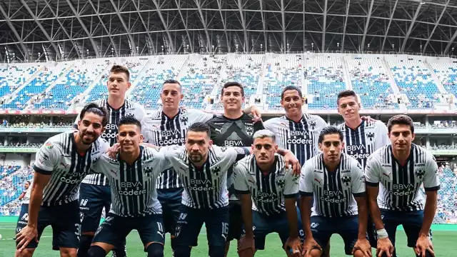 John Stefan Medina da triunfo al Monterrey, que sigue de líder