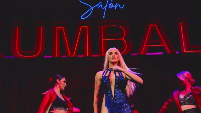 Gala debutó con éxito en el teatro